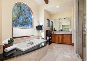 5816 Winland Hills Drive, Rancho Santa Fe, California, United States 92067, 7 Bedrooms Bedrooms, ,1 BathroomBathrooms,For sale,Winland Hills Drive,190010673