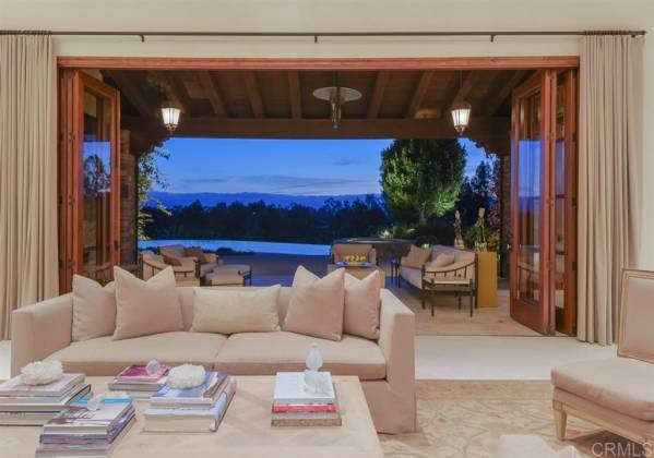 6335 Calle Ponte Bella, Rancho Santa Fe, California, United States 92091, 5 Bedrooms Bedrooms, ,1 BathroomBathrooms,For sale,Calle Ponte Bella,190022083