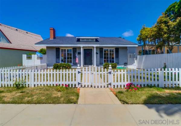 711 Tolita Avenue, Coronado, California, United States 92118, 3 Bedrooms Bedrooms, ,1 BathroomBathrooms,For sale,Tolita Avenue,190022659