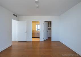 888 E St, San Diego, California, United States 92101, 3 Bedrooms Bedrooms, ,For sale,E St,190022750