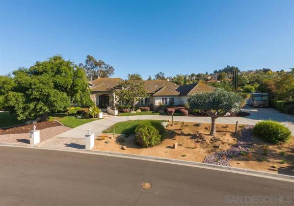 13075 Old Winery Road, Poway, California, United States 92064, 5 Bedrooms Bedrooms, ,1 BathroomBathrooms,For sale,Old Winery Road,190022923