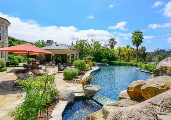 6397 Clubhouse Drive, Rancho Santa Fe, California, United States 92067, 8 Bedrooms Bedrooms, ,For sale,Clubhouse Drive,190037507