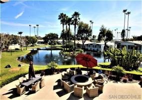 7233 Santa Barbara, Carlsbad, California, United States 92011, 2 Bedrooms Bedrooms, ,For sale,Santa Barbara,190038081