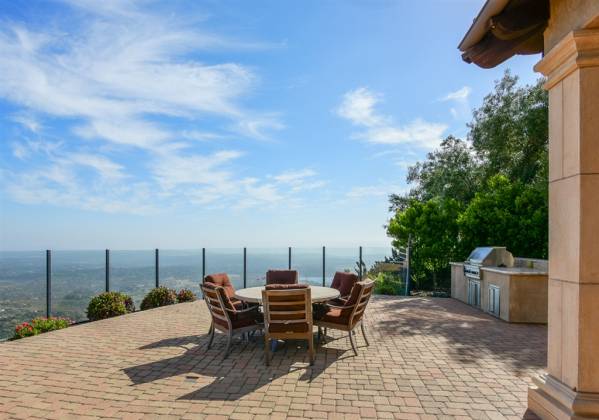 18019 Punta Del Norte, Rancho Santa Fe, California, United States 92067, 6 Bedrooms Bedrooms, ,1 BathroomBathrooms,For sale,Punta Del Norte,190041666