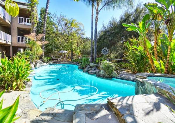 2025 Lundy Lake Dr, Escondido, California, United States 92029, 7 Bedrooms Bedrooms, ,1 BathroomBathrooms,For sale,Lundy Lake Dr,190042097