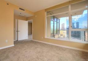 427 9th Ave., San Diego, California, United States 92101, 2 Bedrooms Bedrooms, ,For sale,9th Ave.,190043265