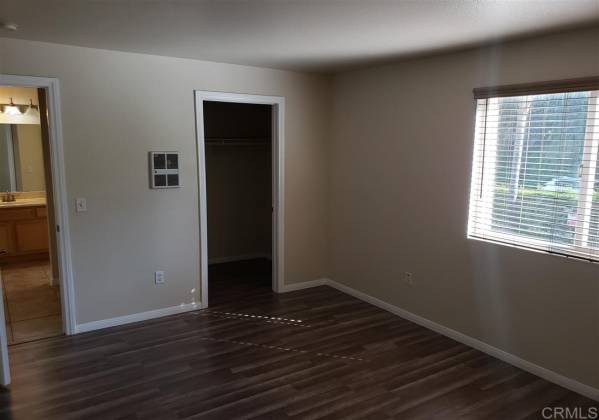 4013 OAKCREST DRIVE, SAN DIEGO, California, United States 92105, 1 Bedroom Bedrooms, ,For sale,OAKCREST DRIVE,190045119