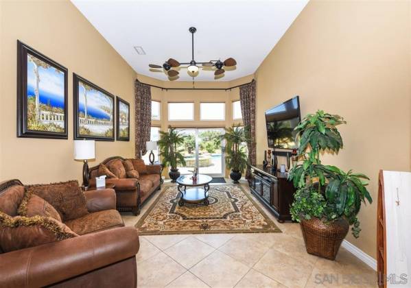 28480 Sage Glen Trl, Escondido, California, United States 92026, 3 Bedrooms Bedrooms, ,For sale,Sage Glen Trl,190045135