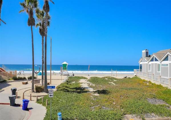 708 Seacoast Drive, Imperial Beach, California, United States 91932, 3 Bedrooms Bedrooms, ,1 BathroomBathrooms,For sale,Seacoast Drive,190045170