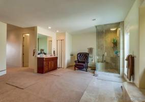 2 Sixpence Way, Coronado, California, United States 92118, 5 Bedrooms Bedrooms, ,1 BathroomBathrooms,For sale,Sixpence Way,190045548