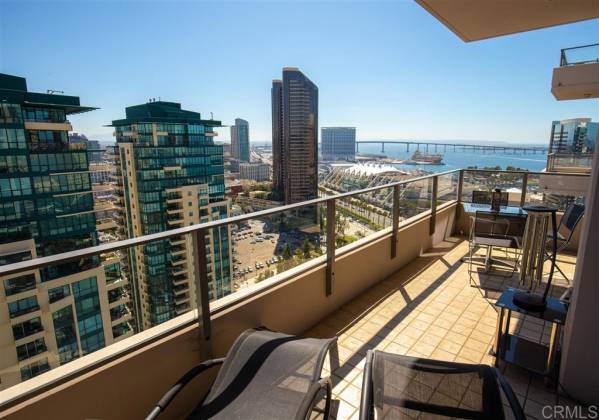 550 Front, San Diego, California, United States 92101, 2 Bedrooms Bedrooms, ,1 BathroomBathrooms,For sale,Front,190045638