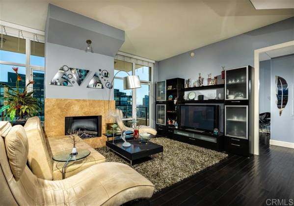 550 Front, San Diego, California, United States 92101, 2 Bedrooms Bedrooms, ,1 BathroomBathrooms,For sale,Front,190045638