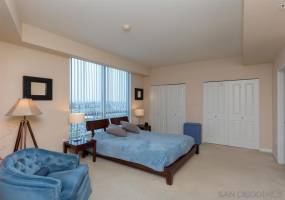 253 10th Ave, San Diego, California, United States 92101, 2 Bedrooms Bedrooms, ,For sale,10th Ave,190045992