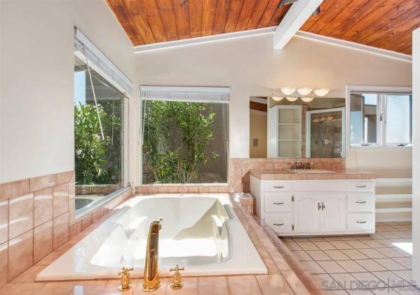 1267 Olivet Street, La Jolla, California, United States 92037, 3 Bedrooms Bedrooms, ,For sale,Olivet Street,190047162