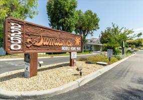 2250 Broadway, Escondido, California, United States 92026, 2 Bedrooms Bedrooms, ,For sale,Broadway,190049209