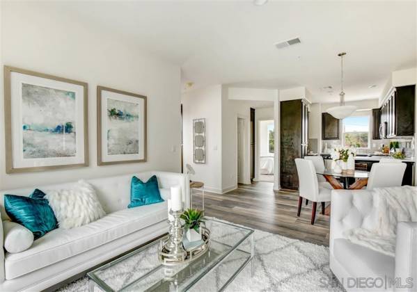 727 Magnolia Ave, Carlsbad, California, United States 92008, 4 Bedrooms Bedrooms, ,For sale,Magnolia Ave,190052295