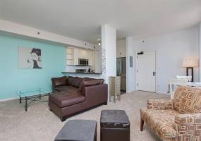 702 Ash Street, San Diego, California, United States 92101, 1 Bedroom Bedrooms, ,For sale,Ash Street,190052525