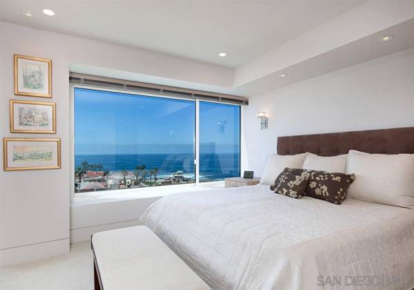 939 Coast Boulevard, La Jolla, California, United States 92037, 2 Bedrooms Bedrooms, ,For sale,Coast Boulevard,190052739