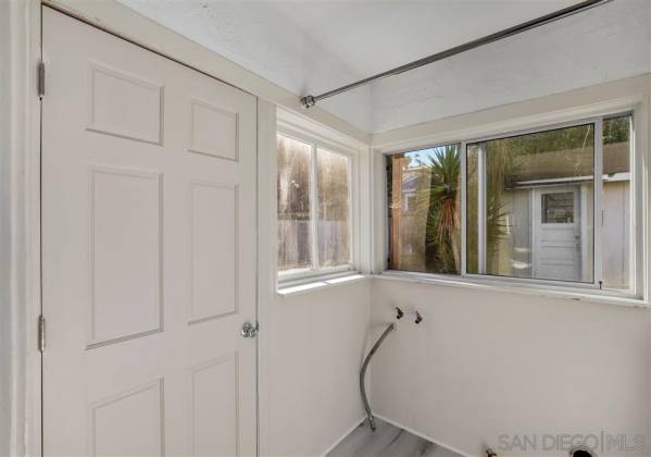 347 Sierra Ave, Solana Beach, California, United States 92075, 2 Bedrooms Bedrooms, ,For sale,Sierra Ave,190052897