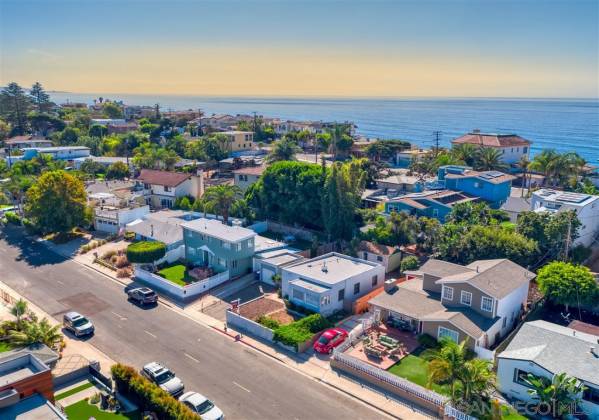 347 Sierra Ave, Solana Beach, California, United States 92075, 2 Bedrooms Bedrooms, ,For sale,Sierra Ave,190052897