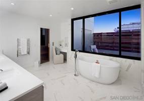 2604 5th Ave, San Diego, California, United States 92103, 2 Bedrooms Bedrooms, ,1 BathroomBathrooms,For sale,5th Ave,190055181