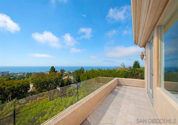 7202 Country Club Drive, La Jolla, California, United States 92037, 5 Bedrooms Bedrooms, ,1 BathroomBathrooms,For sale,Country Club Drive,190055396