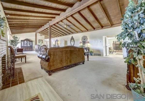 9200 Tropico Dr, La Mesa, California, United States 91941, 5 Bedrooms Bedrooms, ,For sale,Tropico Dr,190055986