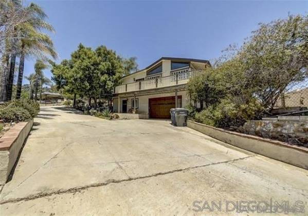 9200 Tropico Dr, La Mesa, California, United States 91941, 5 Bedrooms Bedrooms, ,For sale,Tropico Dr,190055986