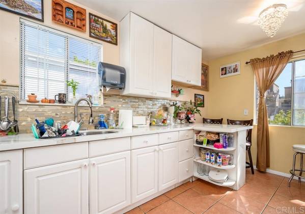 3840 FRANKLIN AVE., SANDIEGO, California, United States 92113, 4 Bedrooms Bedrooms, ,1 BathroomBathrooms,For sale,FRANKLIN AVE.,190056721