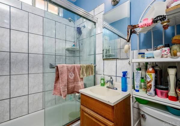 3840 FRANKLIN AVE., SANDIEGO, California, United States 92113, 4 Bedrooms Bedrooms, ,1 BathroomBathrooms,For sale,FRANKLIN AVE.,190056721