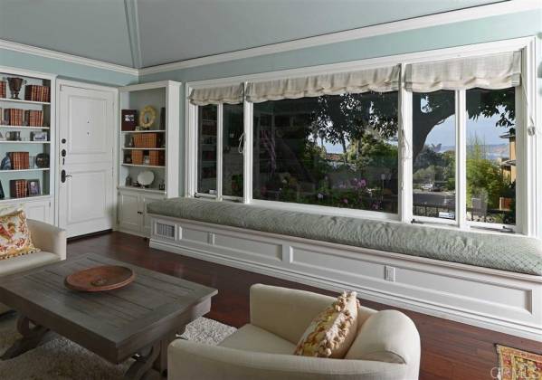 7847 Lookout Drive, La Jolla, California, United States 92037, 3 Bedrooms Bedrooms, ,For sale,Lookout Drive,190057690