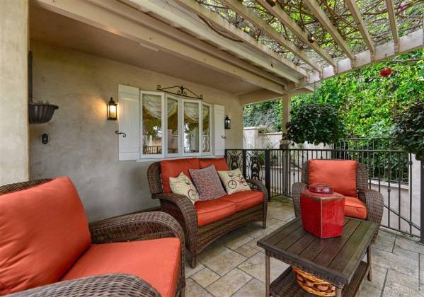 7847 Lookout Drive, La Jolla, California, United States 92037, 3 Bedrooms Bedrooms, ,For sale,Lookout Drive,190057690