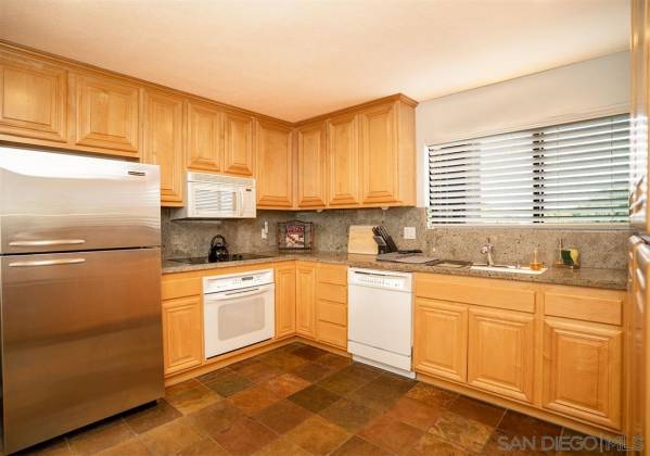 4705 Marina Dr., Carlsbad, California, United States 92008, 2 Bedrooms Bedrooms, ,1 BathroomBathrooms,For sale,Marina Dr.,190058606