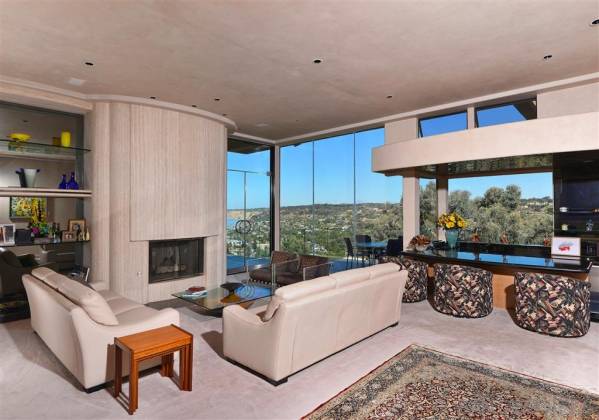 7609 Hillside, La Jolla, California, United States 92037, 5 Bedrooms Bedrooms, ,3 BathroomsBathrooms,For sale,Hillside,190059859