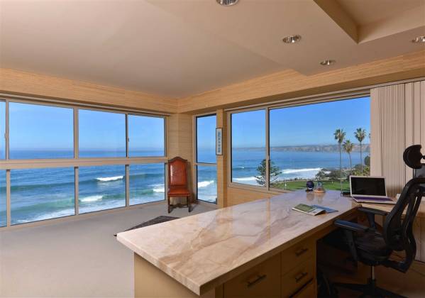 939 Coast Blvd., La Jolla, California, United States 92037, 2 Bedrooms Bedrooms, ,For sale,Coast Blvd.,190059922