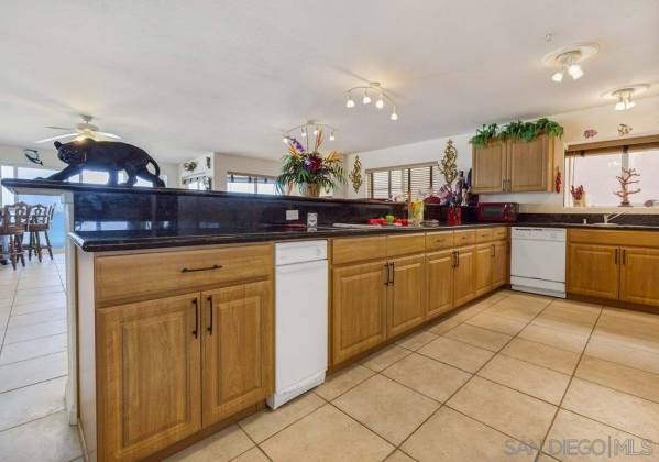 1456 Seacoast, Imperial Beach, California, United States 91932, 3 Bedrooms Bedrooms, ,1 BathroomBathrooms,For sale,Seacoast,190060028