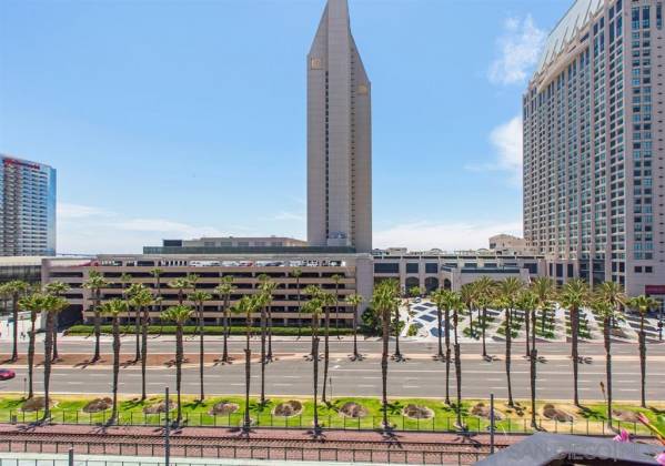 500 W Harbor Drive, San Diego, California, United States 92101, 2 Bedrooms Bedrooms, ,For sale,W Harbor Drive,190060720