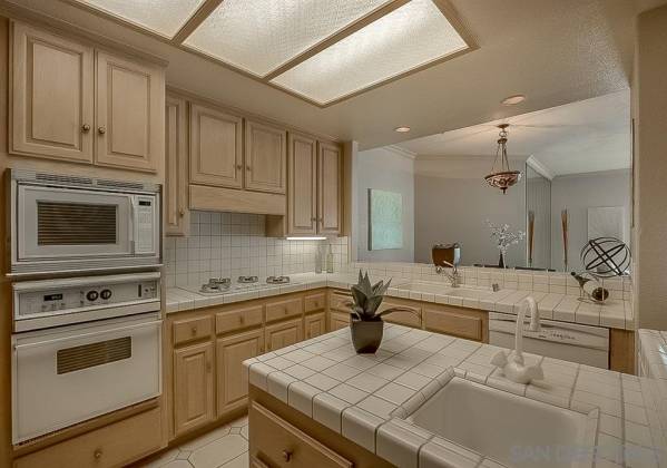 1442 Seacoast, Imperial Beach, California, United States 91932, 3 Bedrooms Bedrooms, ,For sale,Seacoast,190061003