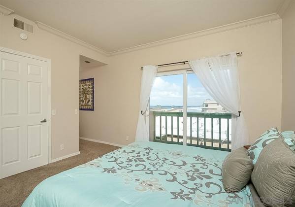 1442 Seacoast, Imperial Beach, California, United States 91932, 3 Bedrooms Bedrooms, ,For sale,Seacoast,190061003