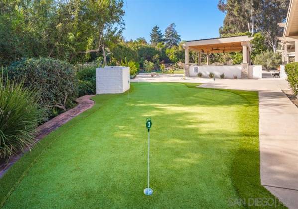 16330 Los Arboles, Rancho Santa Fe, California, United States 92067, 6 Bedrooms Bedrooms, ,1 BathroomBathrooms,For sale,Los Arboles,190061227