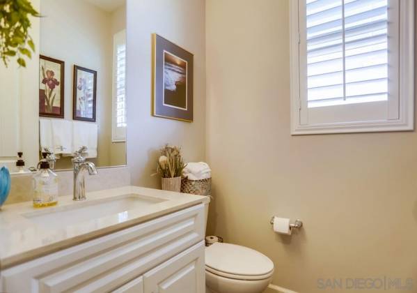 1526 Avila Ln, Vista, California, United States 92083, 4 Bedrooms Bedrooms, ,1 BathroomBathrooms,For sale,Avila Ln,190061328