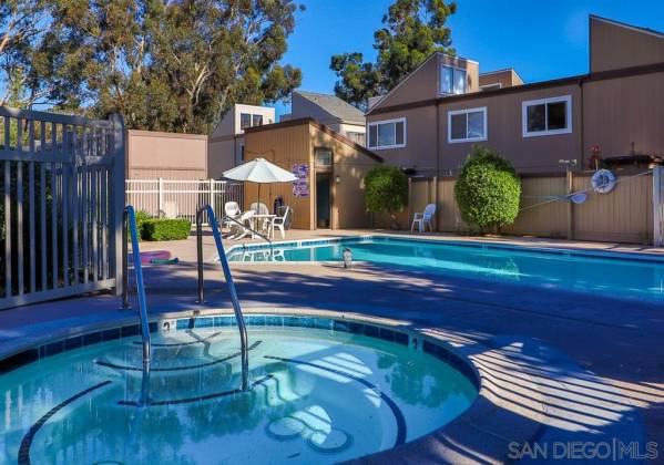 9722 Aviary Dr, San Diego, California, United States 92131, 3 Bedrooms Bedrooms, ,1 BathroomBathrooms,For sale,Aviary Dr,190061728