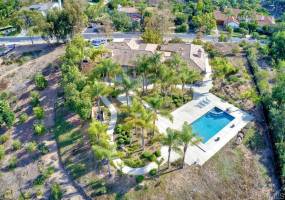 3324 Lone Hill Lane, Encinitas, California, United States 92024, 5 Bedrooms Bedrooms, ,1 BathroomBathrooms,For sale,Lone Hill Lane,190062426