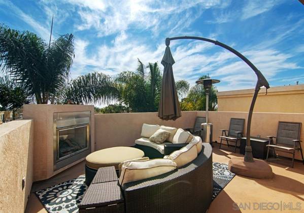 773 Sapphire St, San Diego, California, United States 92109, 4 Bedrooms Bedrooms, ,1 BathroomBathrooms,For sale,Sapphire St,190062428