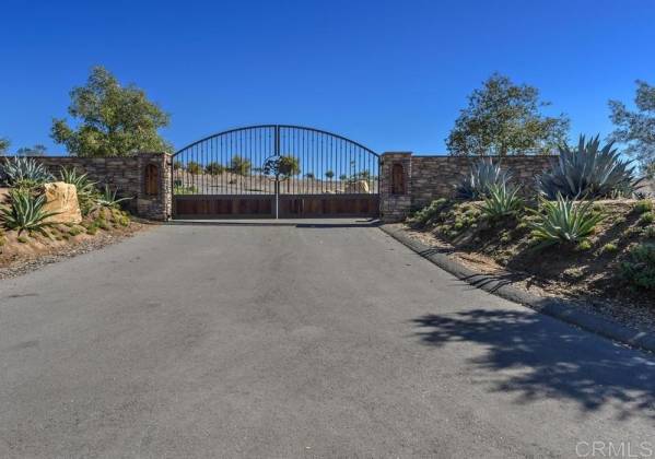 3006 Via Montevina, Fallbrook, California, United States 92028, 4 Bedrooms Bedrooms, ,1 BathroomBathrooms,For sale,Via Montevina,190062494