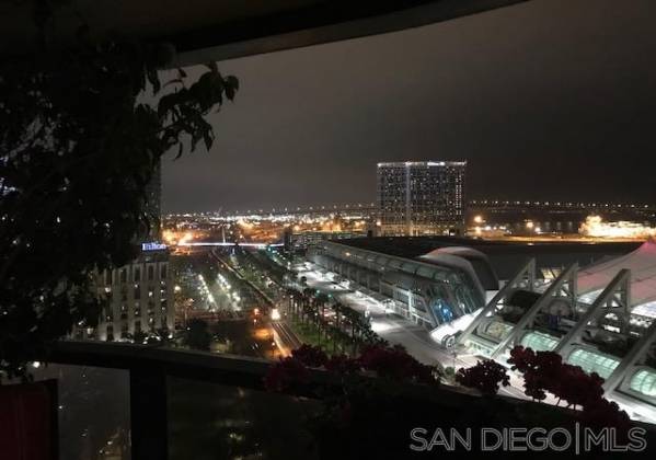 200 Harbor Drive, San Diego, California, United States 92101, 2 Bedrooms Bedrooms, ,For sale,Harbor Drive,190062968