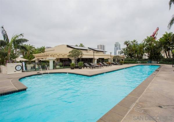 200 Harbor Drive, San Diego, California, United States 92101, 2 Bedrooms Bedrooms, ,For sale,Harbor Drive,190062968