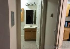 320 J, National City, California, United States 91950, 1 Bedroom Bedrooms, ,For sale,J,190063046