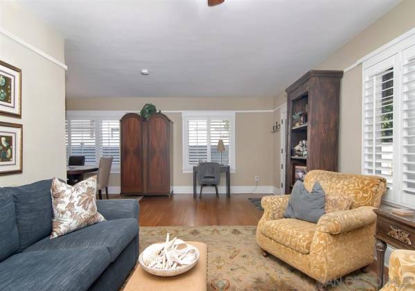 948 G Ave, Coronado, California, United States 92118, 2 Bedrooms Bedrooms, ,For sale,G Ave,190063345