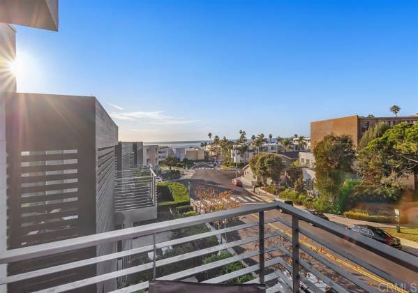 427 Ravina St, La Jolla, California, United States 92037, 3 Bedrooms Bedrooms, ,1 BathroomBathrooms,For sale,Ravina St,190063683